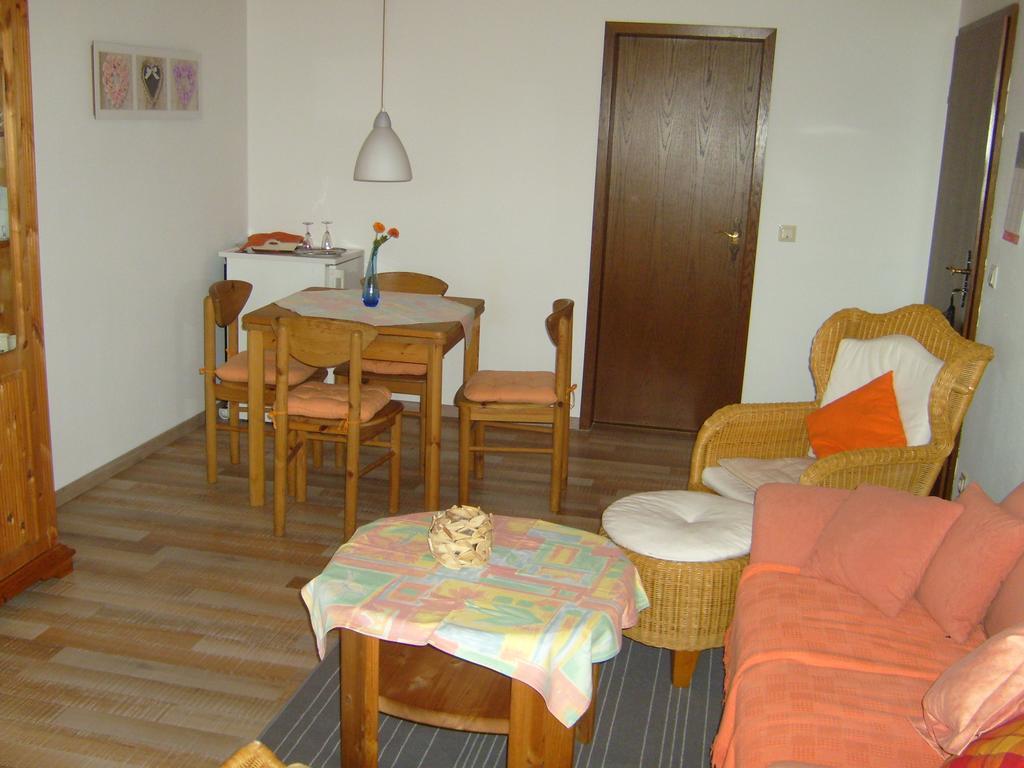 Pension Am Limespfad Hesselbach ภายนอก รูปภาพ